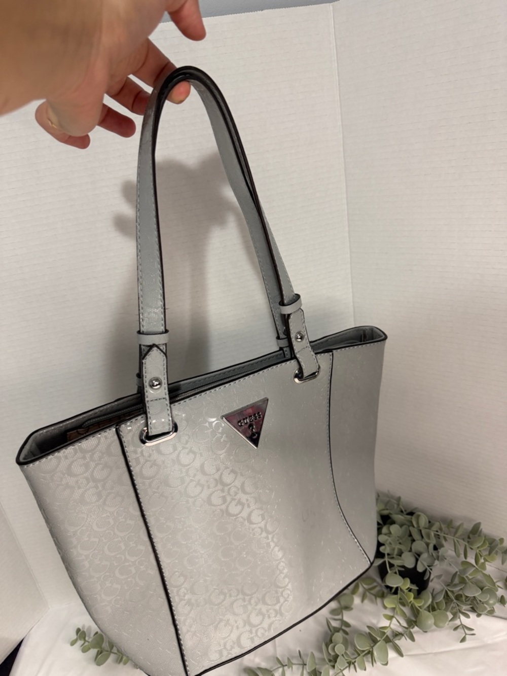 Guess Brantley Tote/Shoulder Bag - Gloss Grey Good Condition - Picture 5 of 12